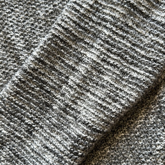 Women’s Universal Thread Quarter Zip Pullover - Picture 5 of 5